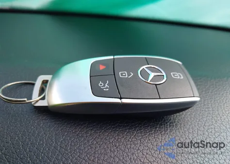 2020 Mercedes-Benz Glb 250 z USA, uszkodzony, nr VIN W1N4M4GB8LW028112